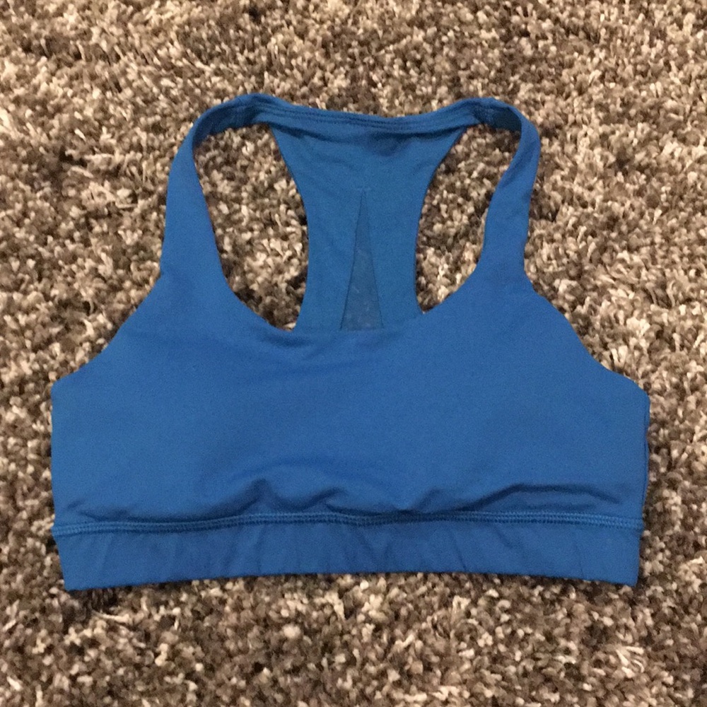 Lululemon sports bra